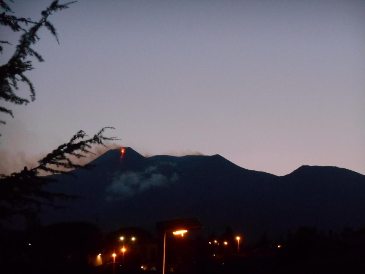 Al Villino Sunrise In Villa Con Piscina Ed Idromassaggio SantʼAlfio Dış mekan fotoğraf